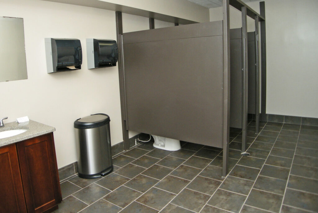 S - Boys Bathroom - resize to same ratio